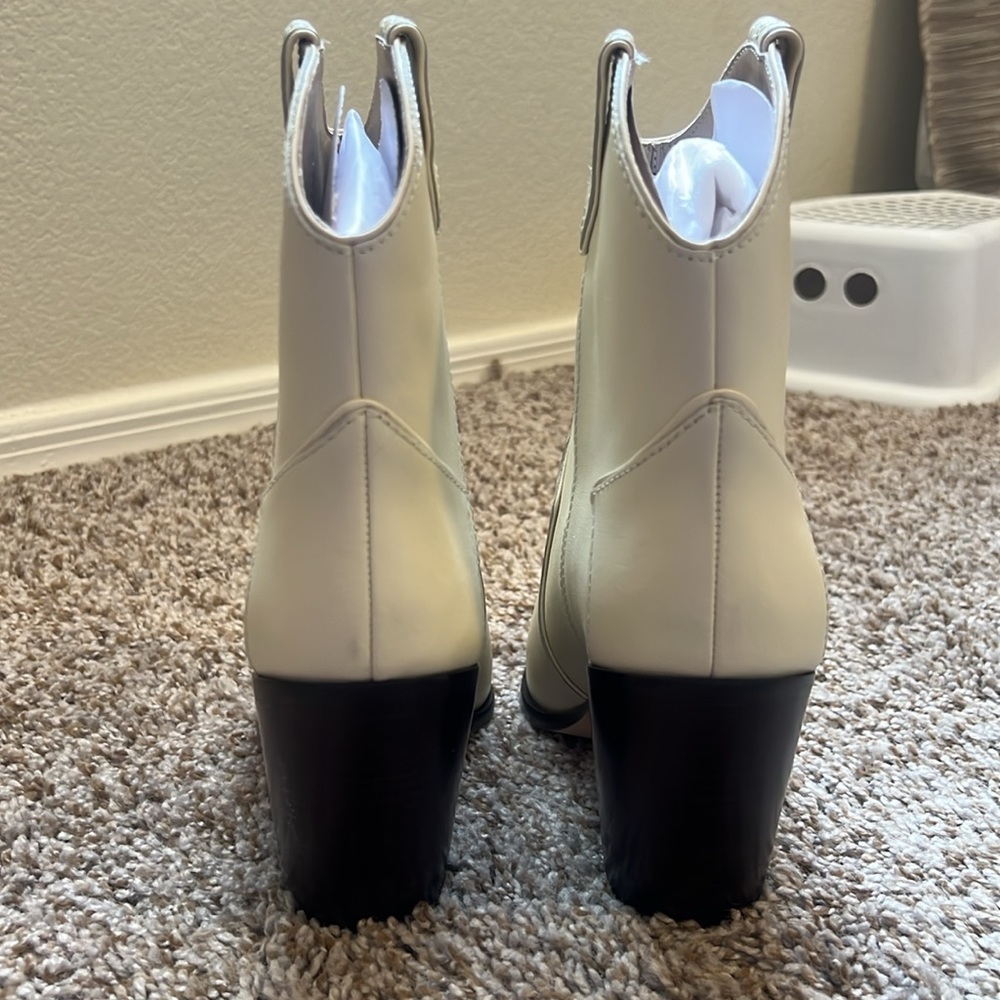 Paige Porter Western Boot - Picture 4 of 7